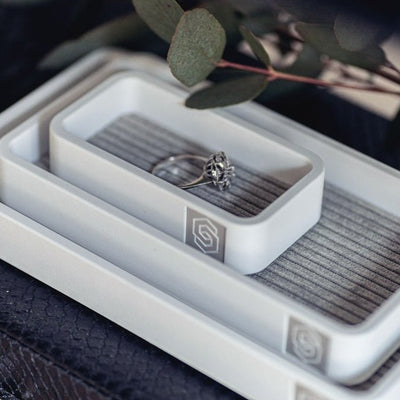 Tray with inlay - white 1